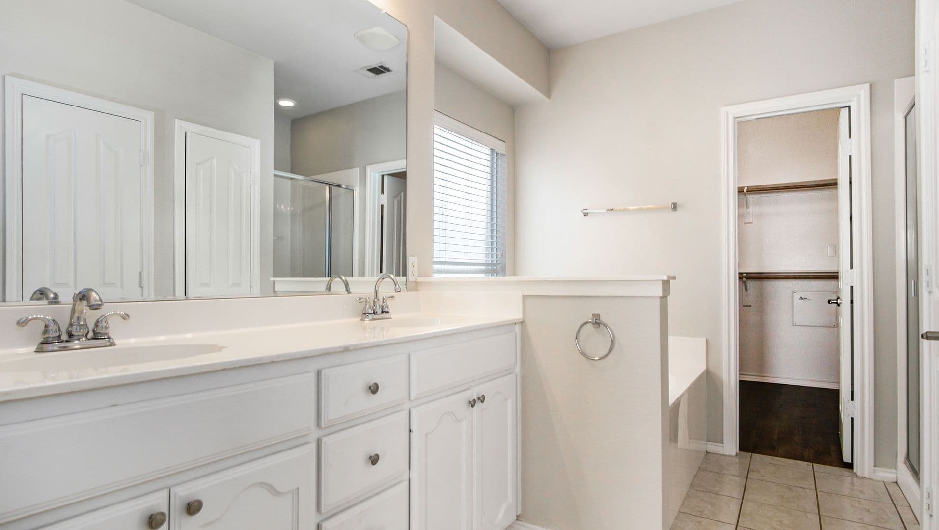 Fort Worth House: 6036 Horse Trap Drive