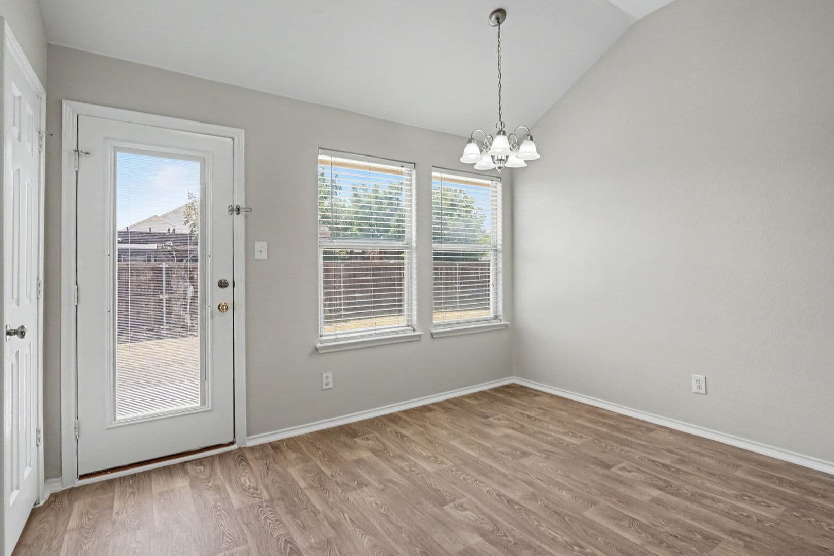 Fort Worth House: 2073 Joyner Ranch Road
