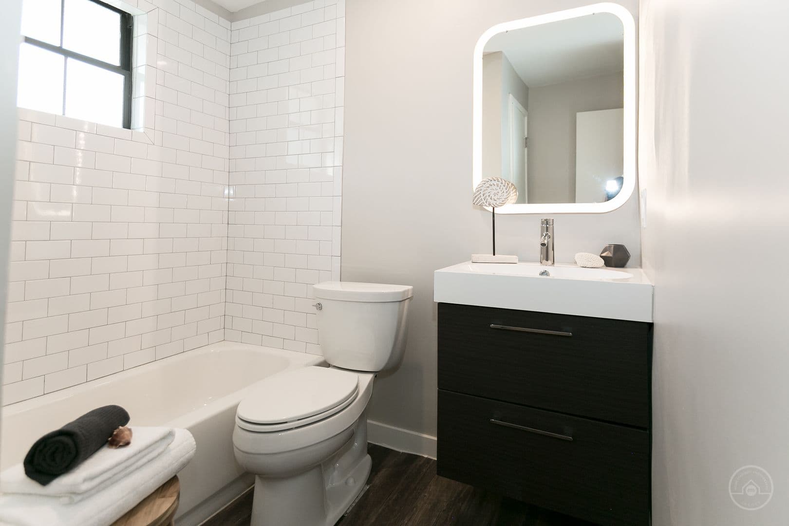Phoenix Apartment: 4214 N 10th St