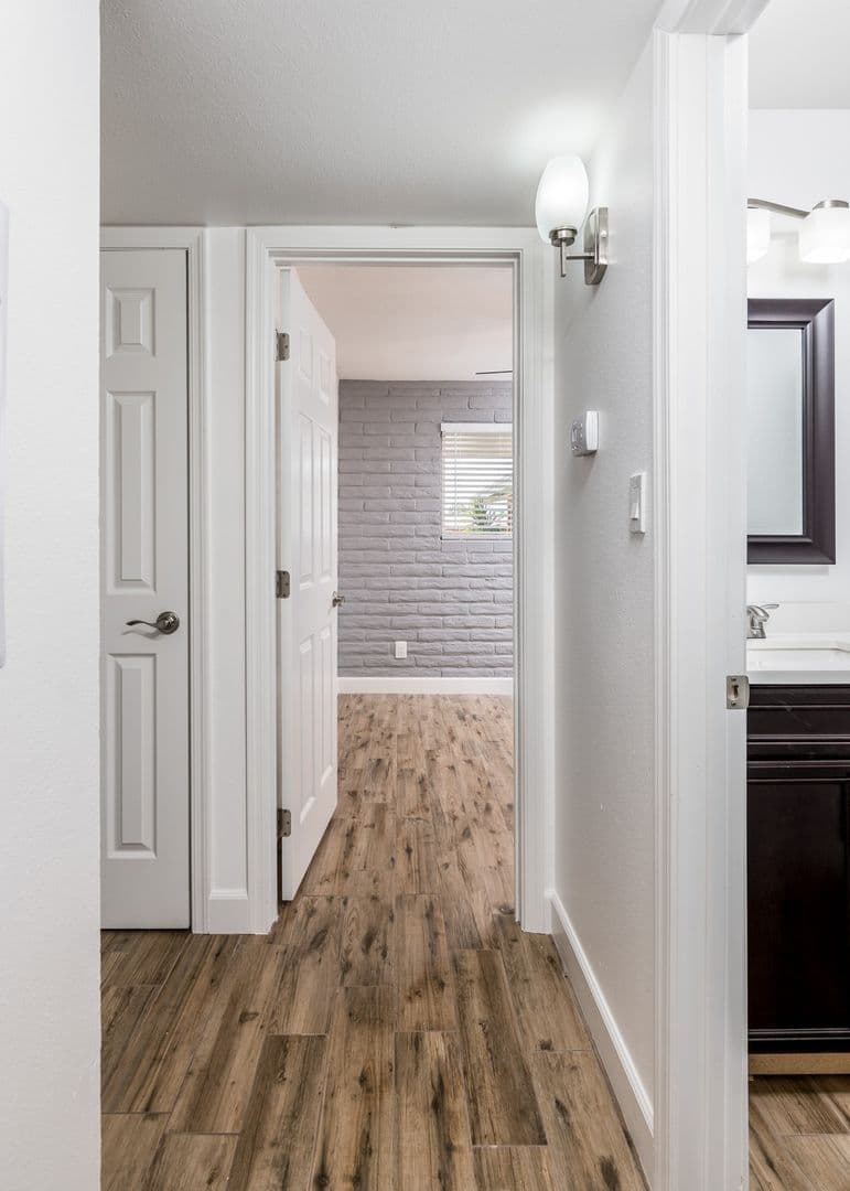Phoenix Apartment: 3702,3710, 3718 E Glenrosa Ave