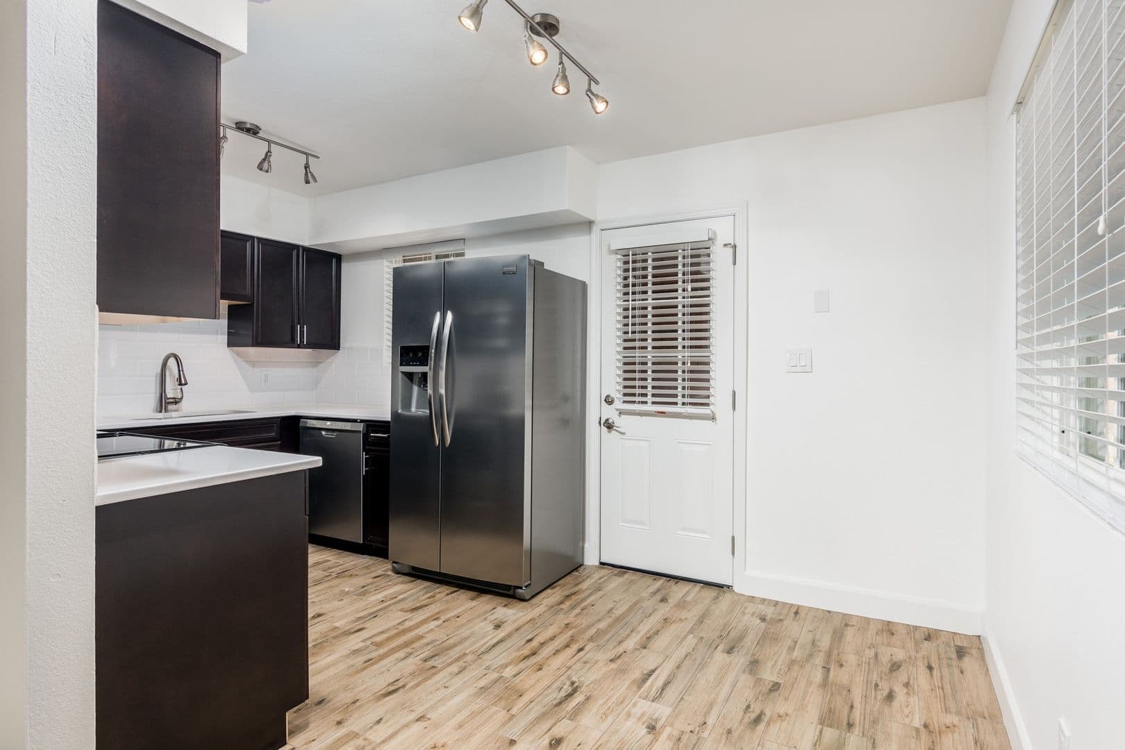 Phoenix Apartment: 3702,3710, 3718 E Glenrosa Ave
