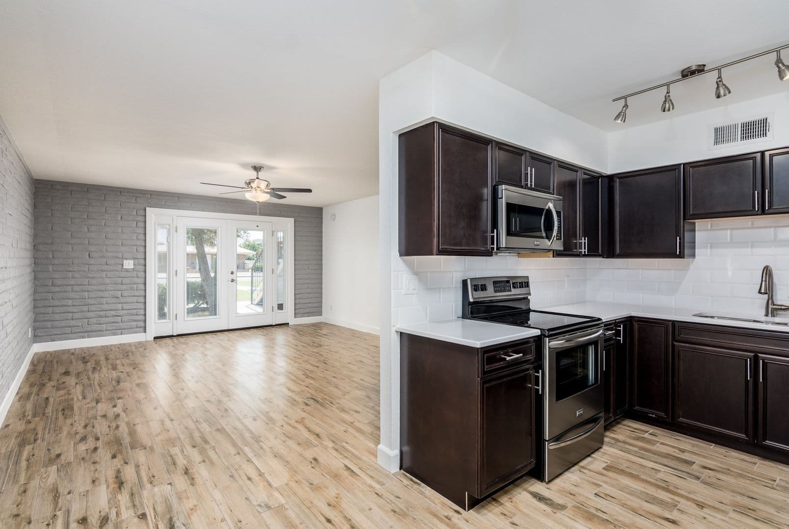 Phoenix Apartment: 3702,3710, 3718 E Glenrosa Ave