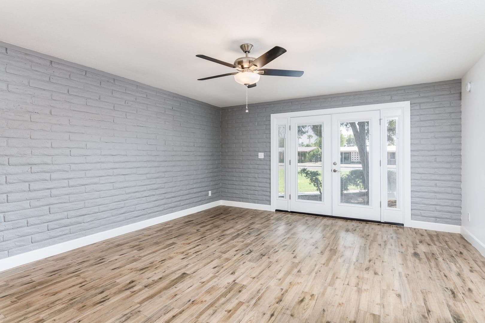 Phoenix Apartment: 3702,3710, 3718 E Glenrosa Ave