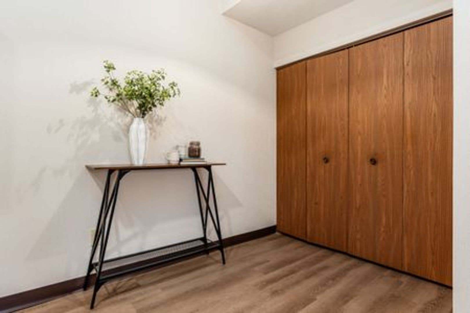 Grove City Apartment: 2438 Royal Meadow