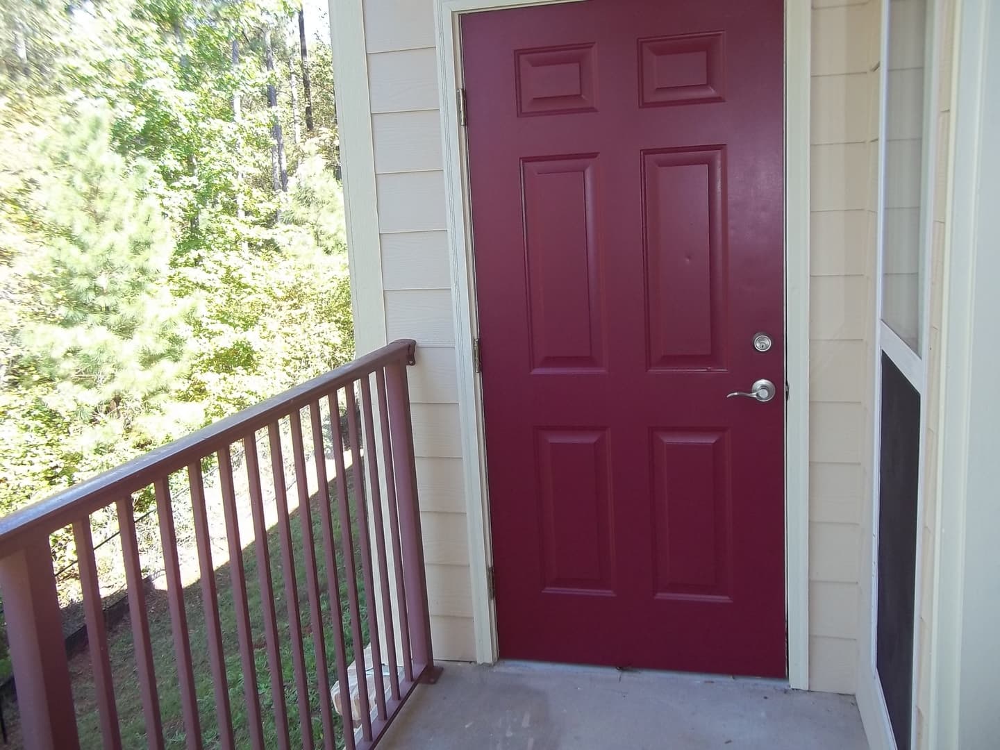 LaGrange Apartment: 404 Town Center Drive,