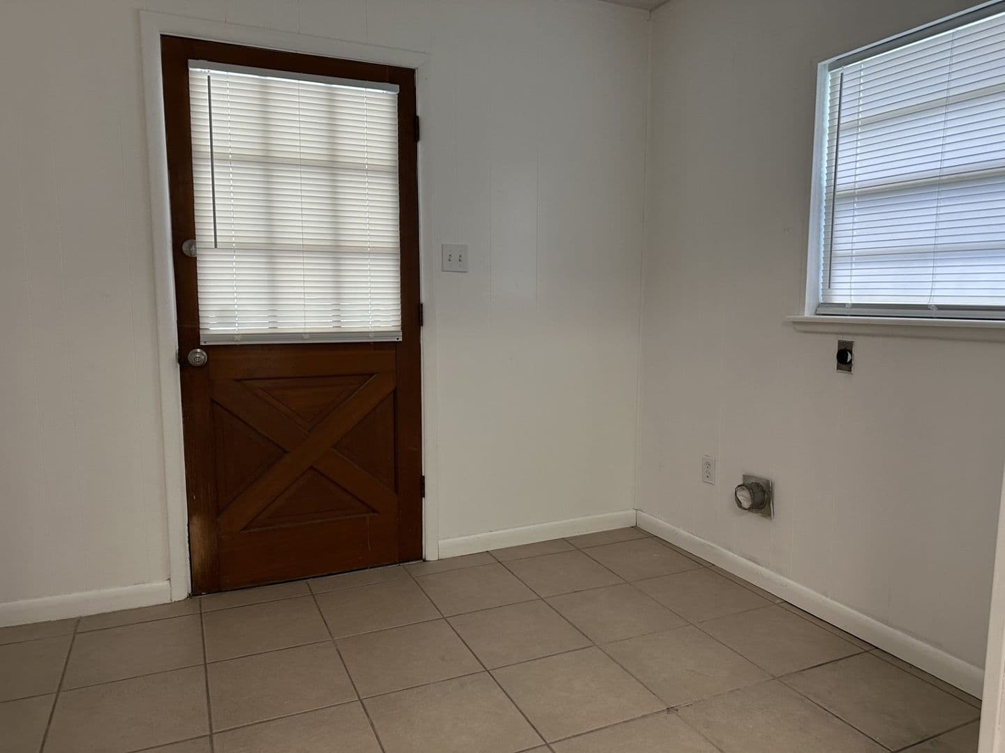 Slidell House: 2121 Oriole Street