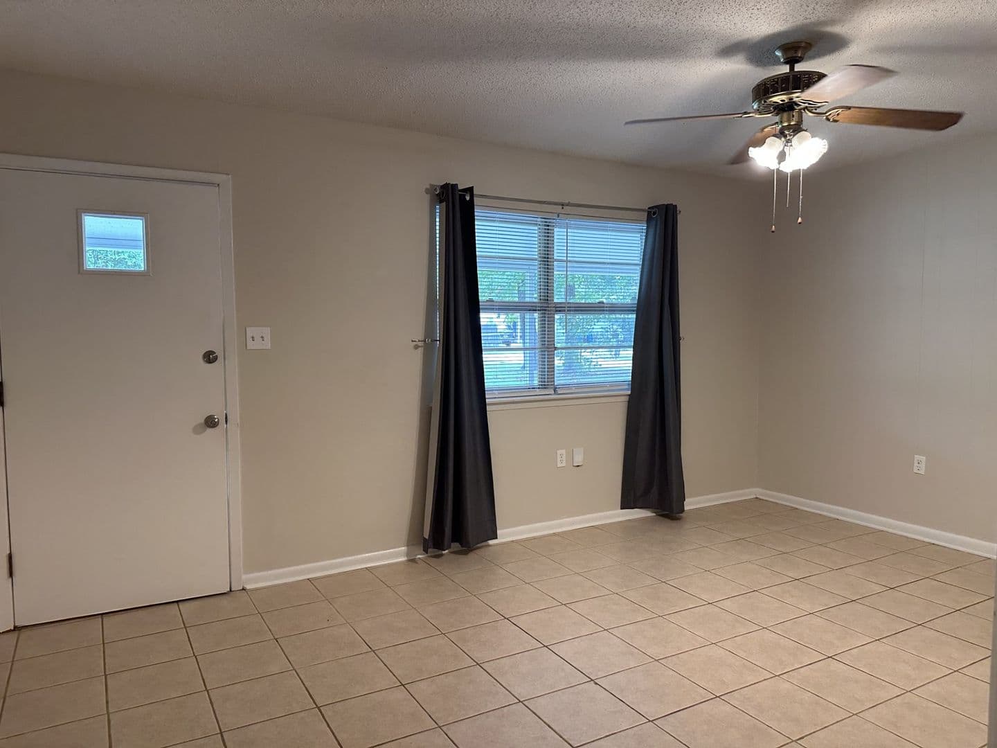 Slidell House: 2121 Oriole Street