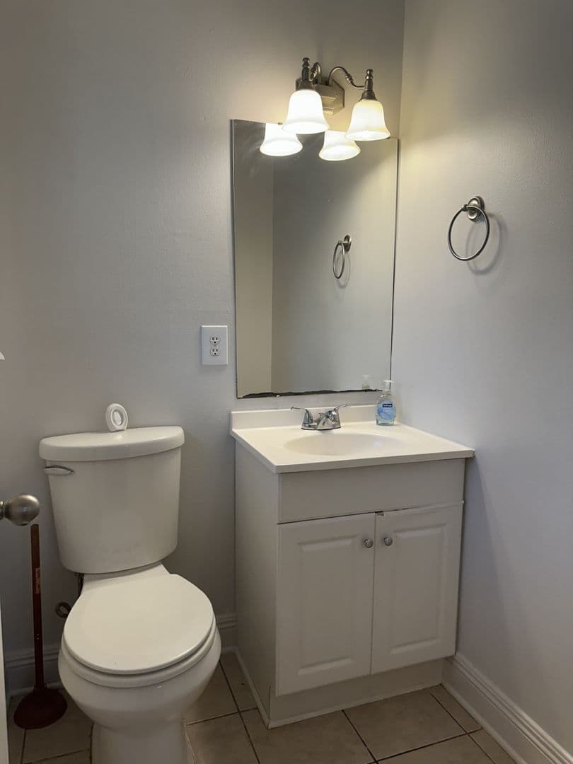 Slidell House: 228 Martin Lane