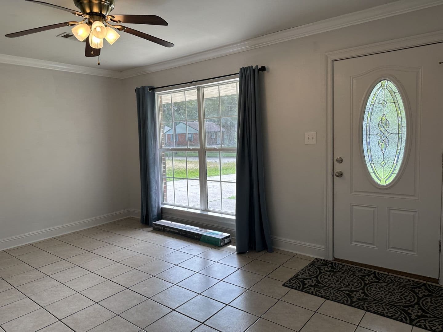Slidell House: 228 Martin Lane