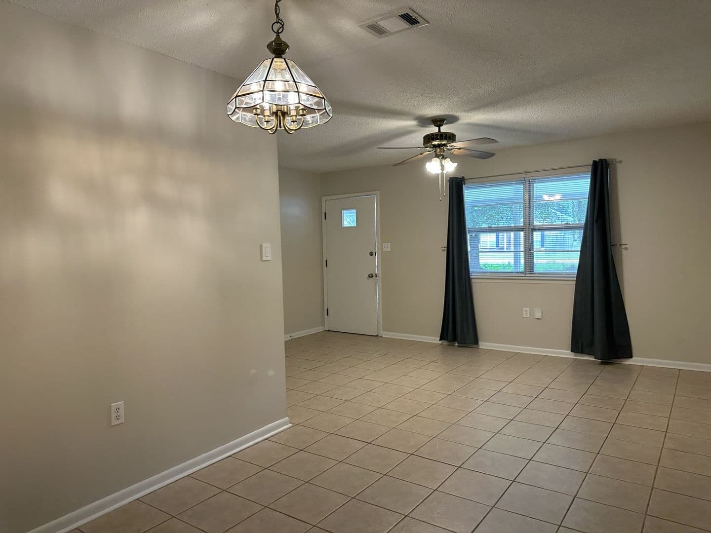 Slidell House: 2121 Oriole Street