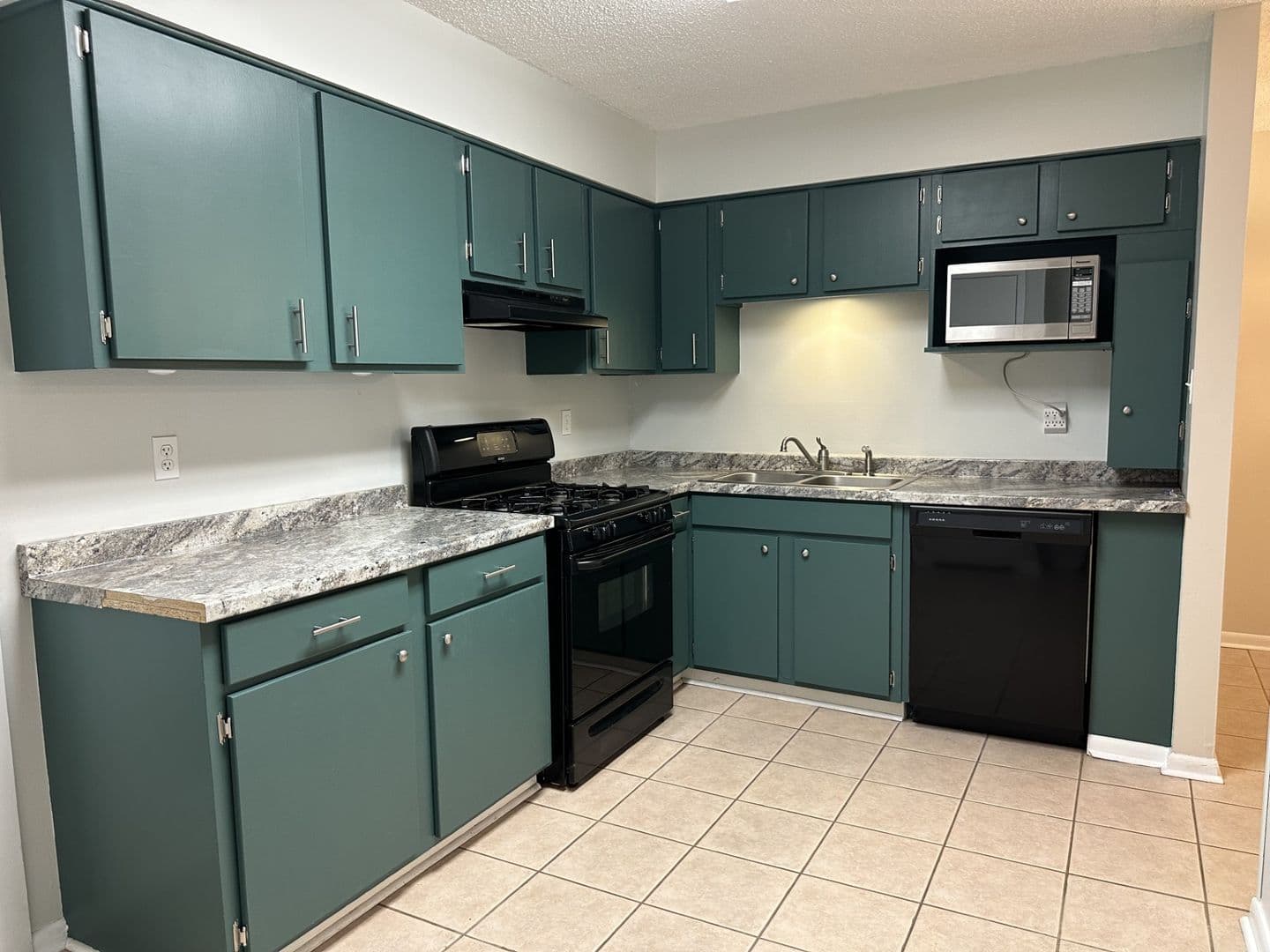 Slidell House: 2121 Oriole Street