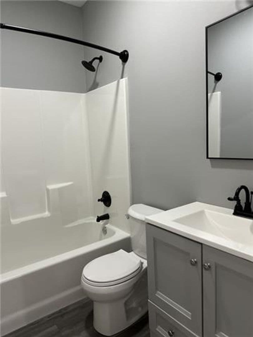Slidell Apartment: 142 Lakeview Dr
