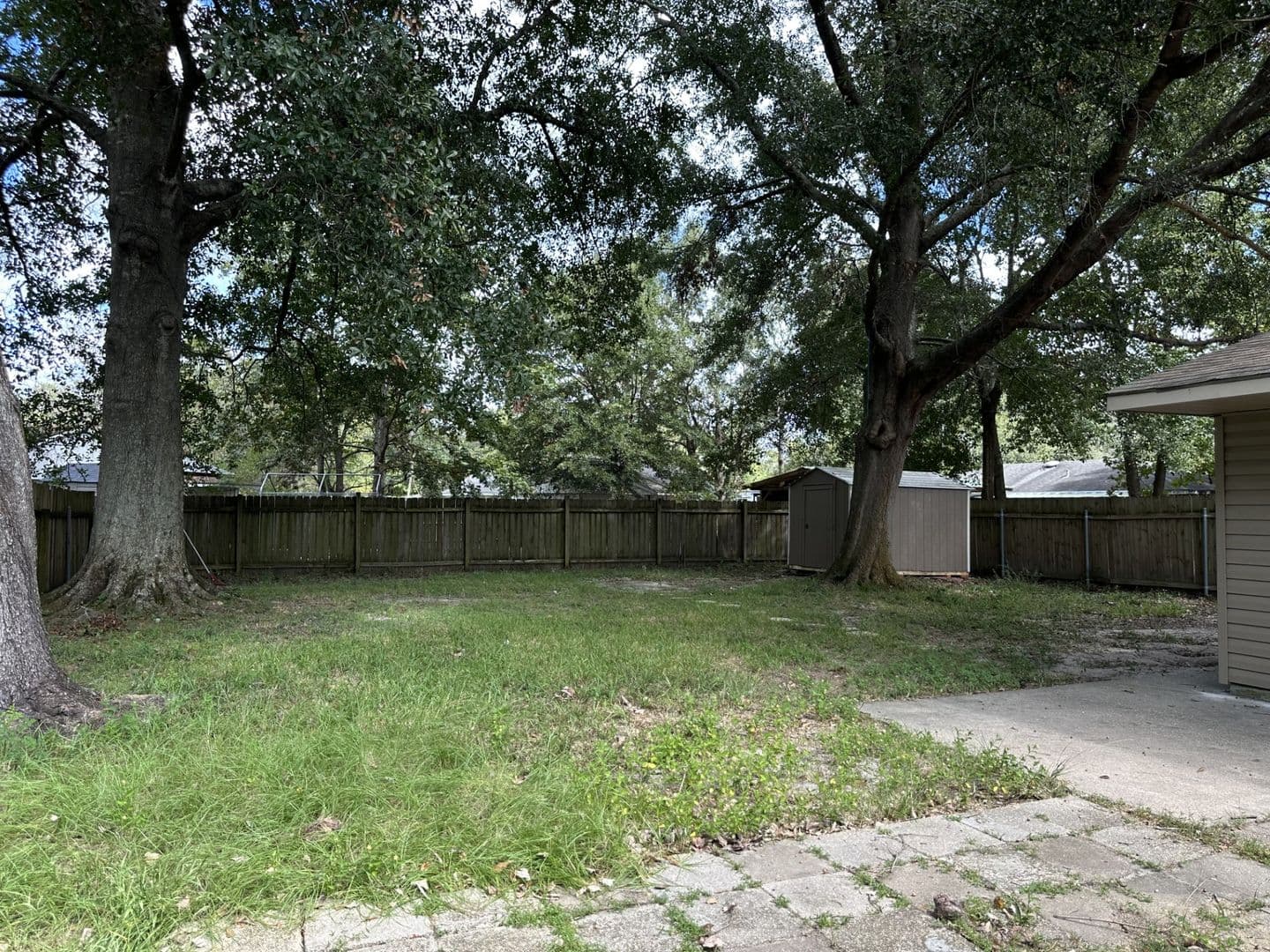 Slidell House: 228 Martin Lane