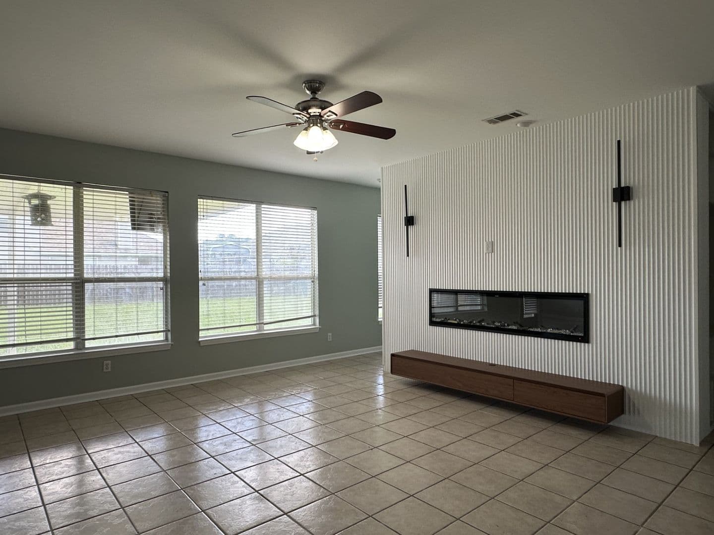 Slidell House: 1004 Deborah Drive