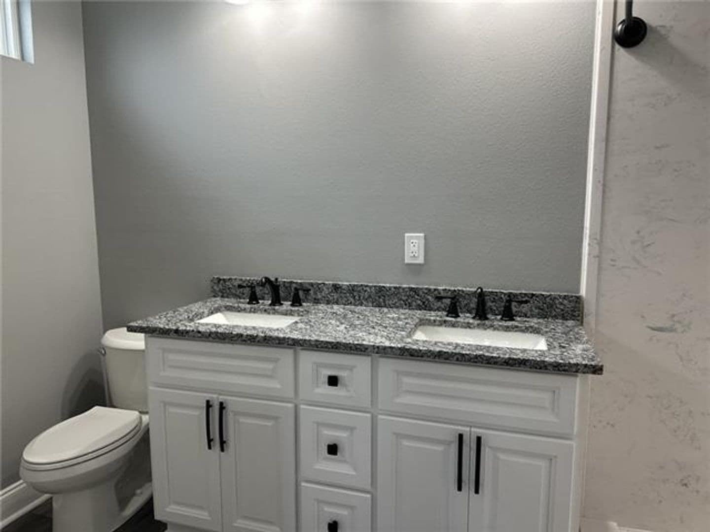 Slidell Apartment: 142 Lakeview Dr