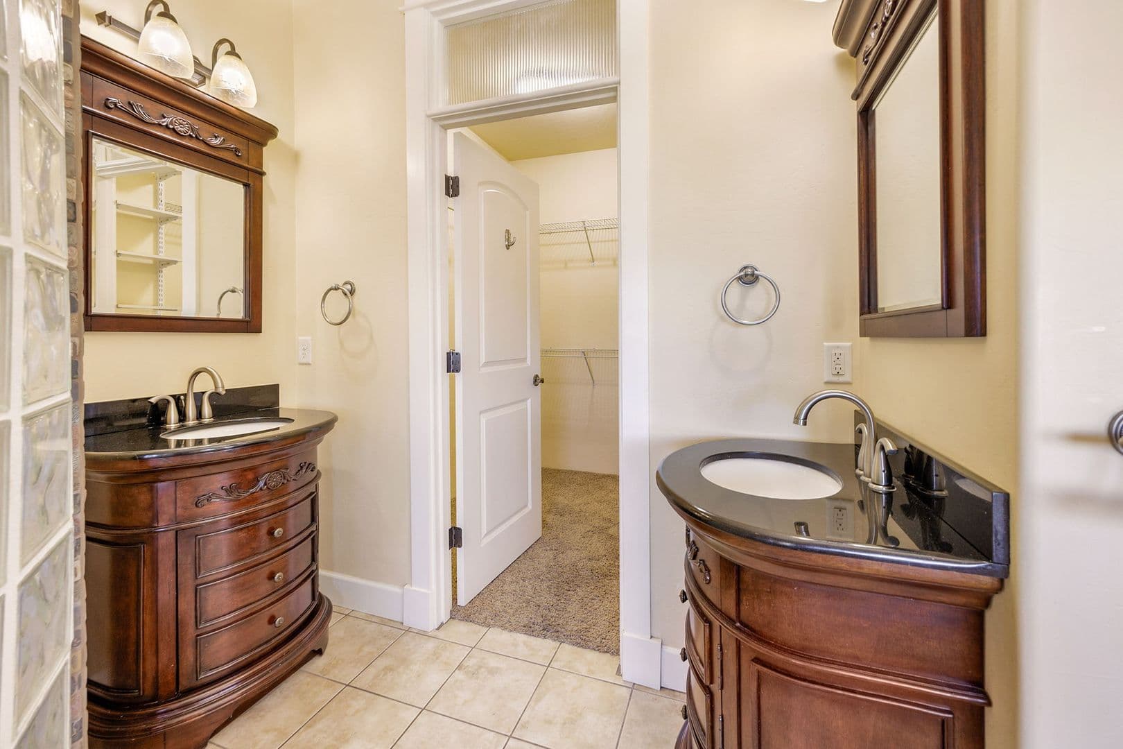 Medford Apartment: 1514 Hartell Ave