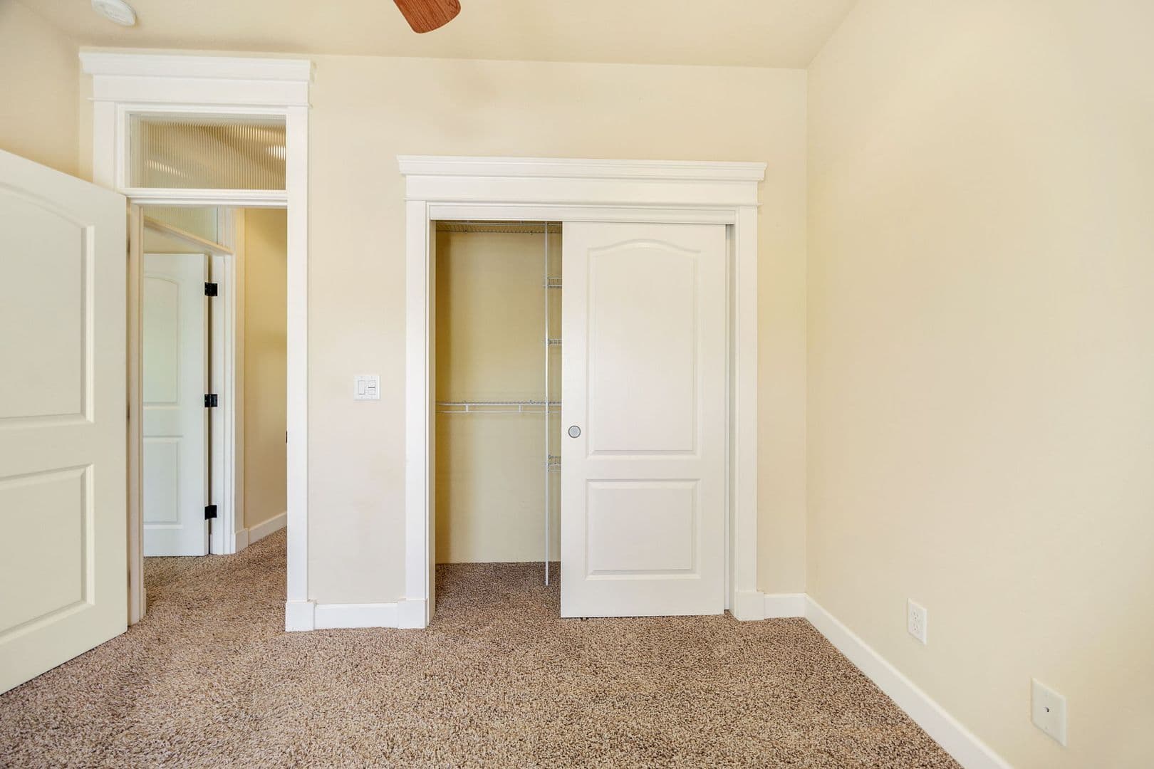 Medford Apartment: 1514 Hartell Ave