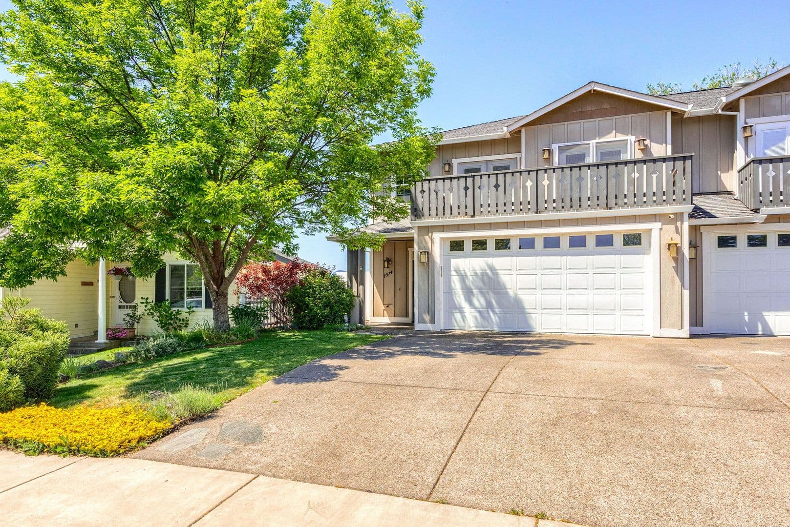 Medford Apartment: 1514 Hartell Ave