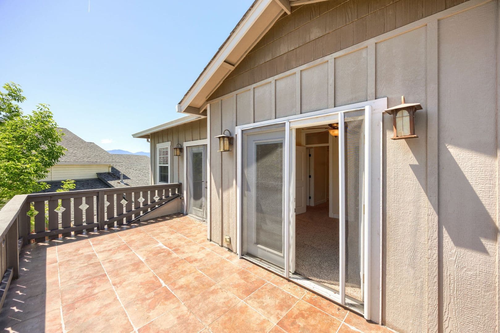 Medford Apartment: 1514 Hartell Ave