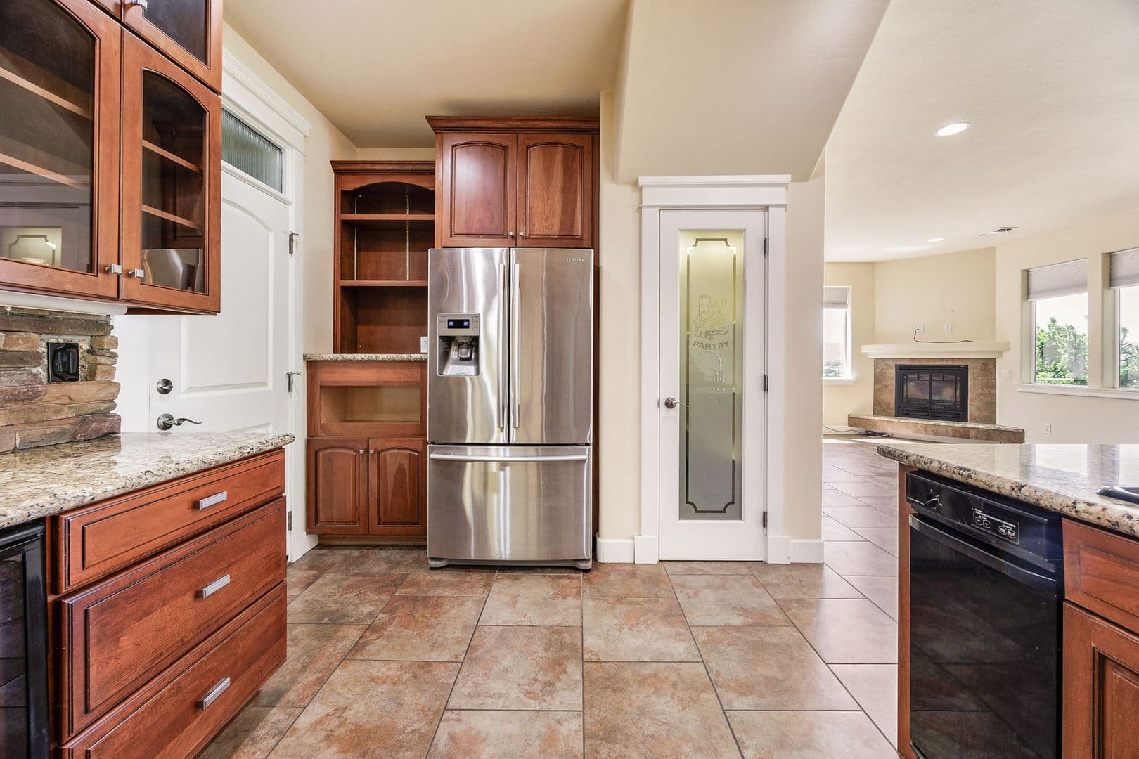 Medford Apartment: 1514 Hartell Ave