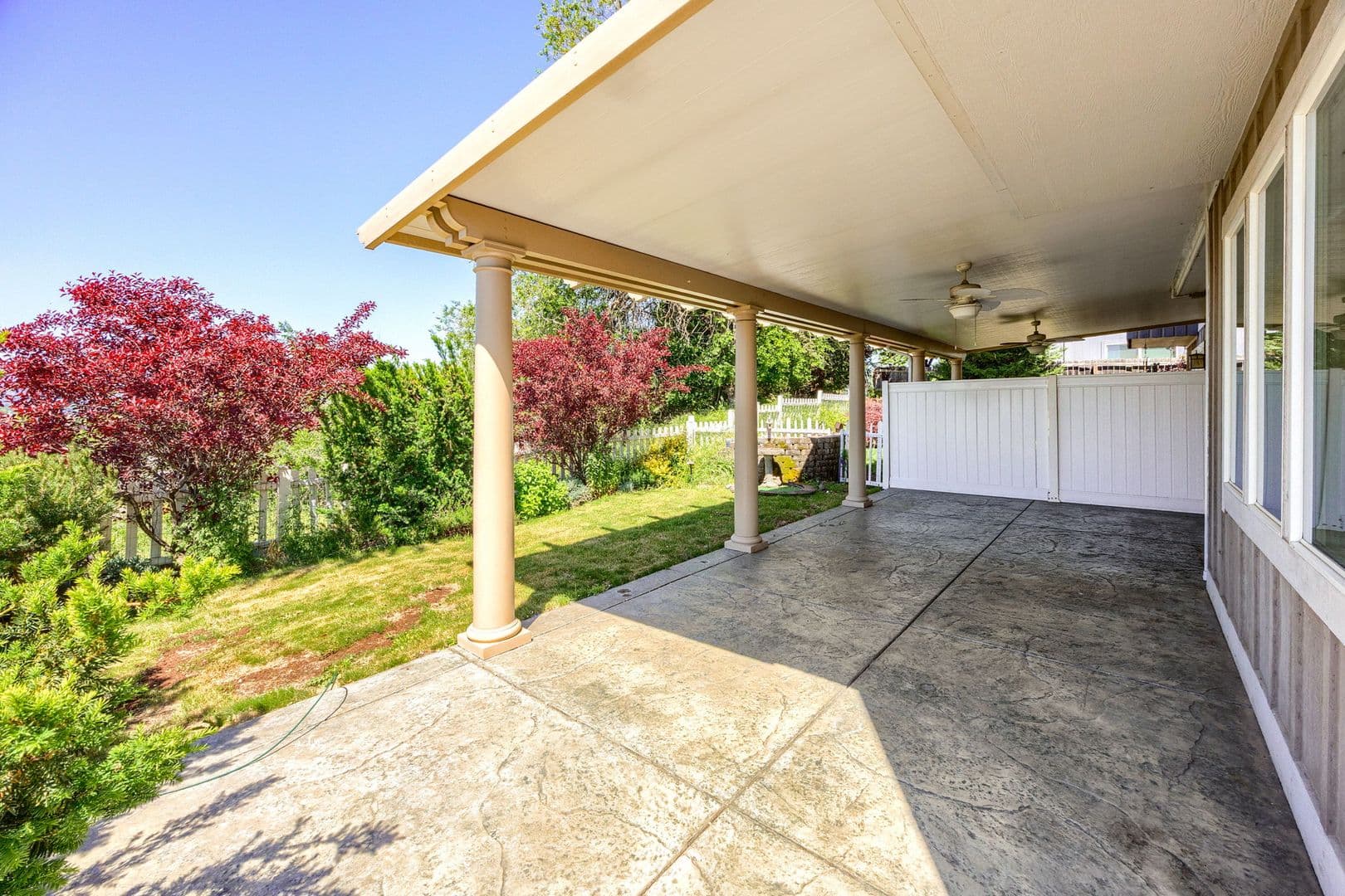 Medford Apartment: 1514 Hartell Ave