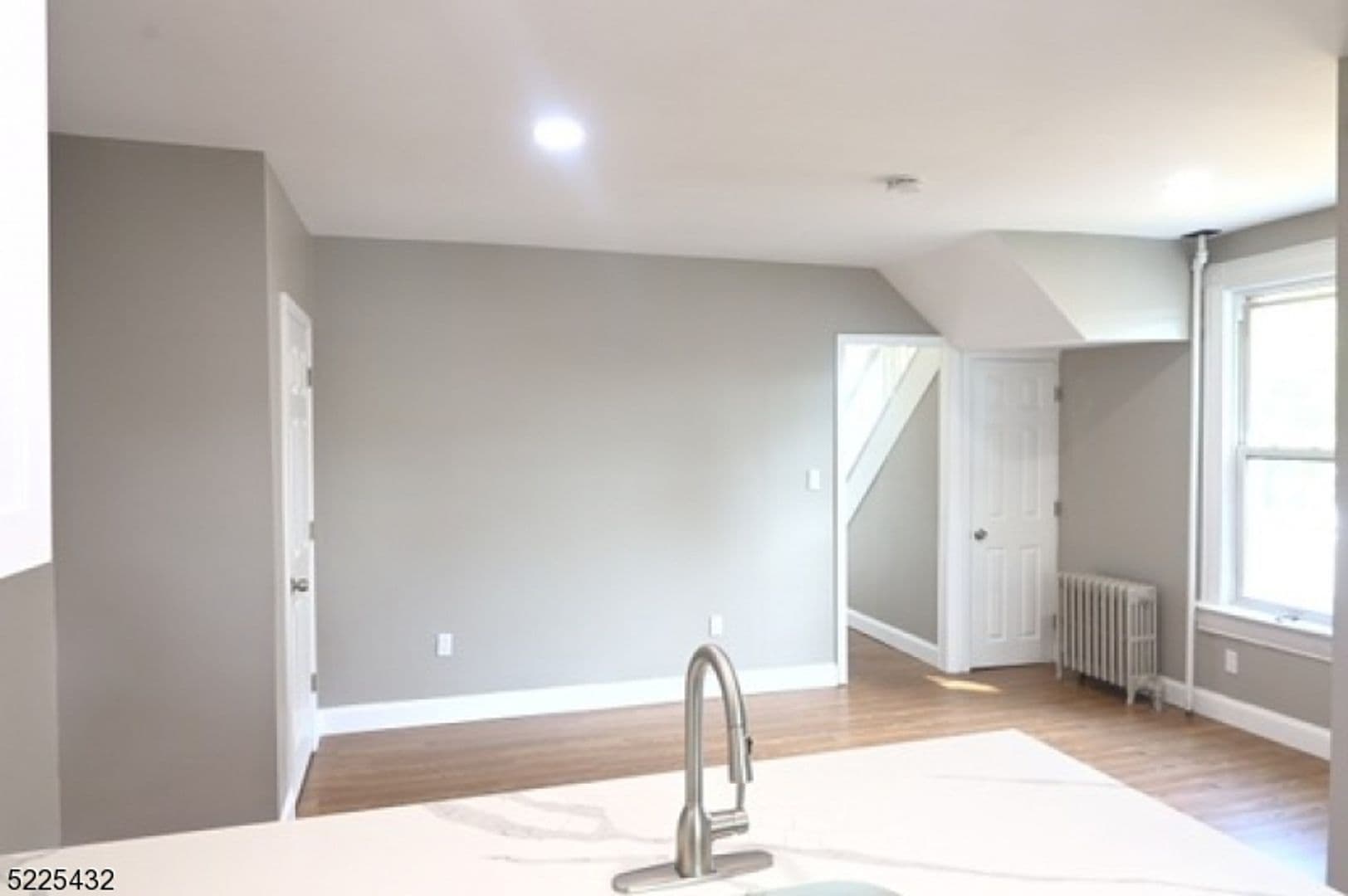 Morristown Apartment: 10 Olyphant Pl