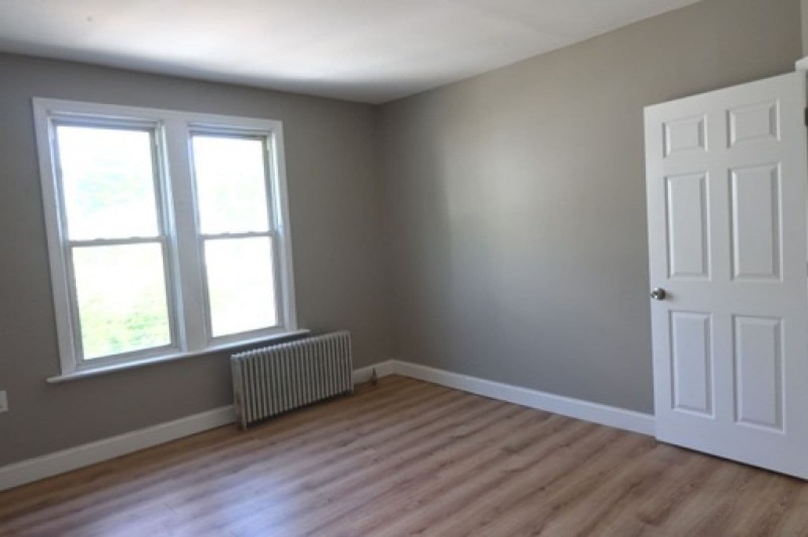 Morristown Apartment: 10 Olyphant Pl