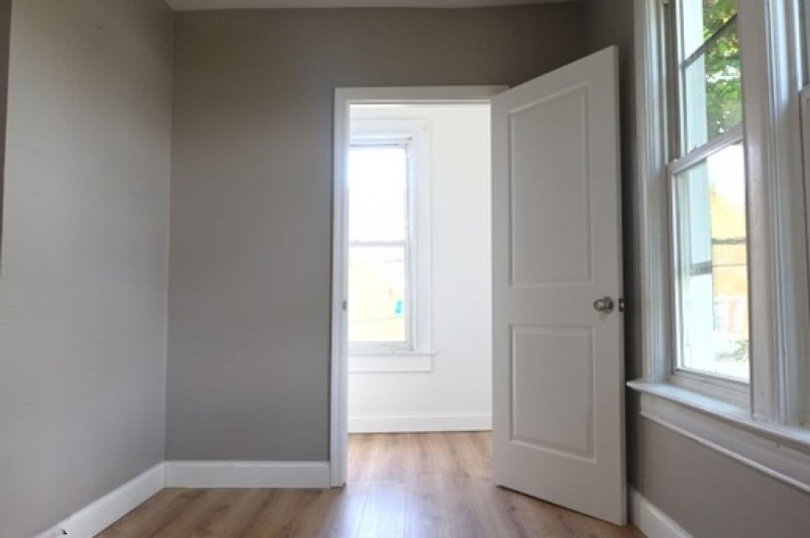 Morristown Apartment: 10 Olyphant Pl