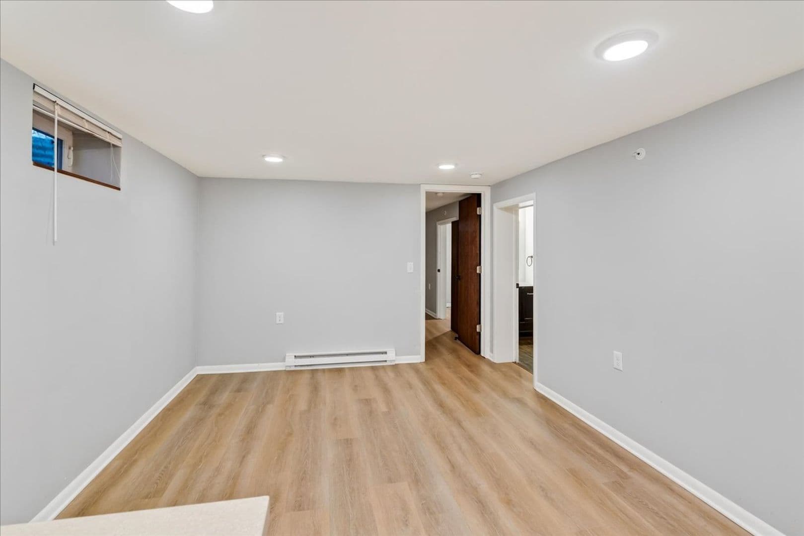 Madison Apartment: 4310 Mohawk Dr