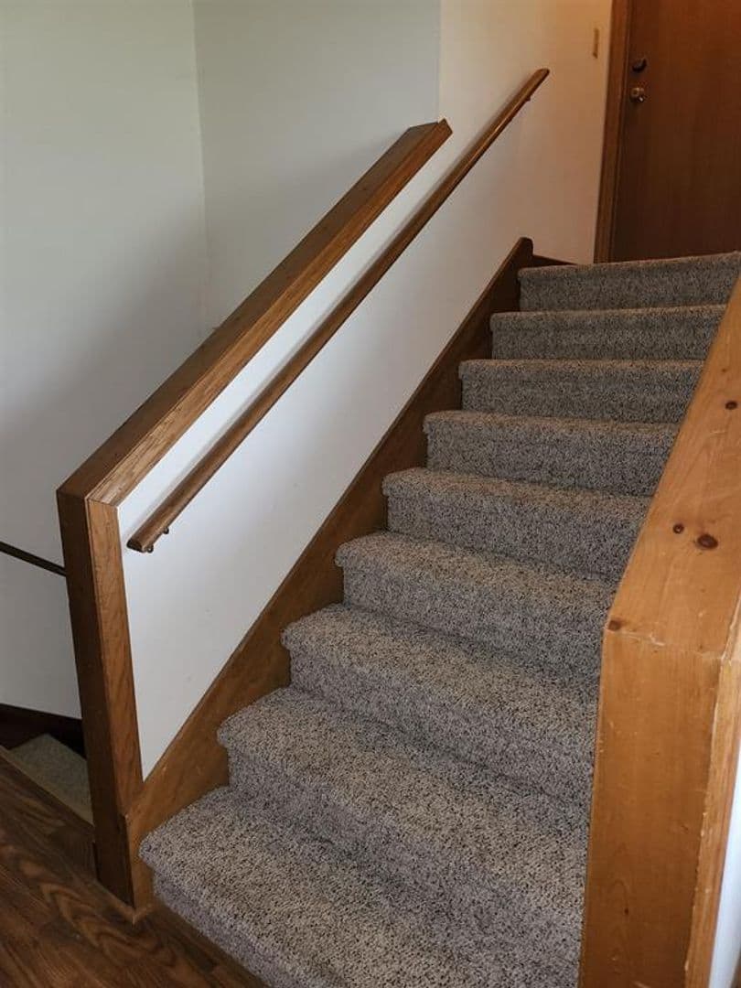 Madison House: 4 La Crescenta Circle