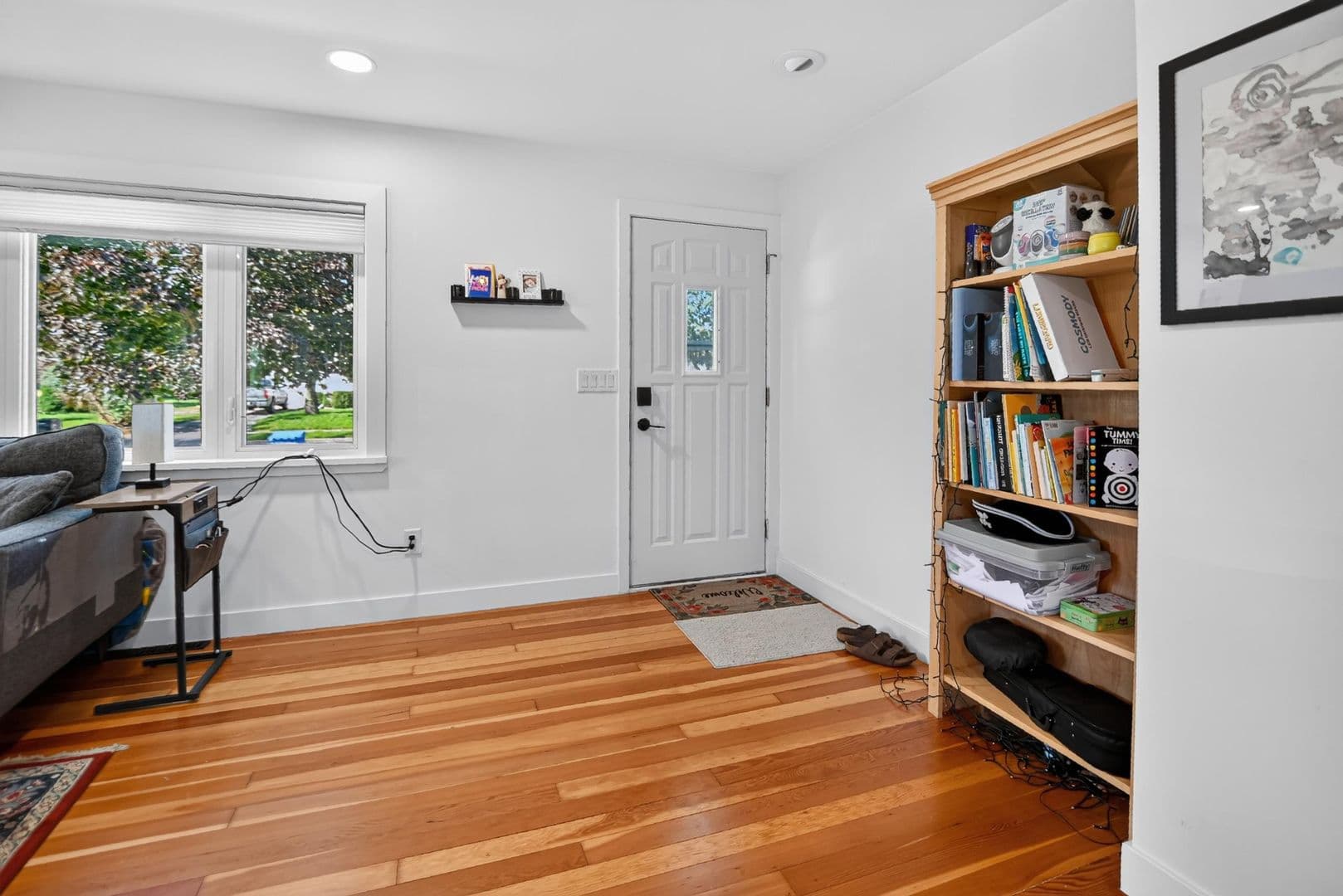 Verona House: 211 N Shuman St