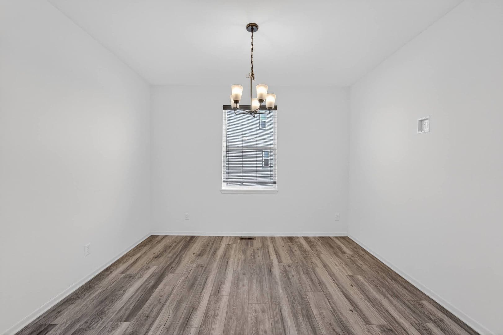 Sun Prairie House: 148 Caraway Pl