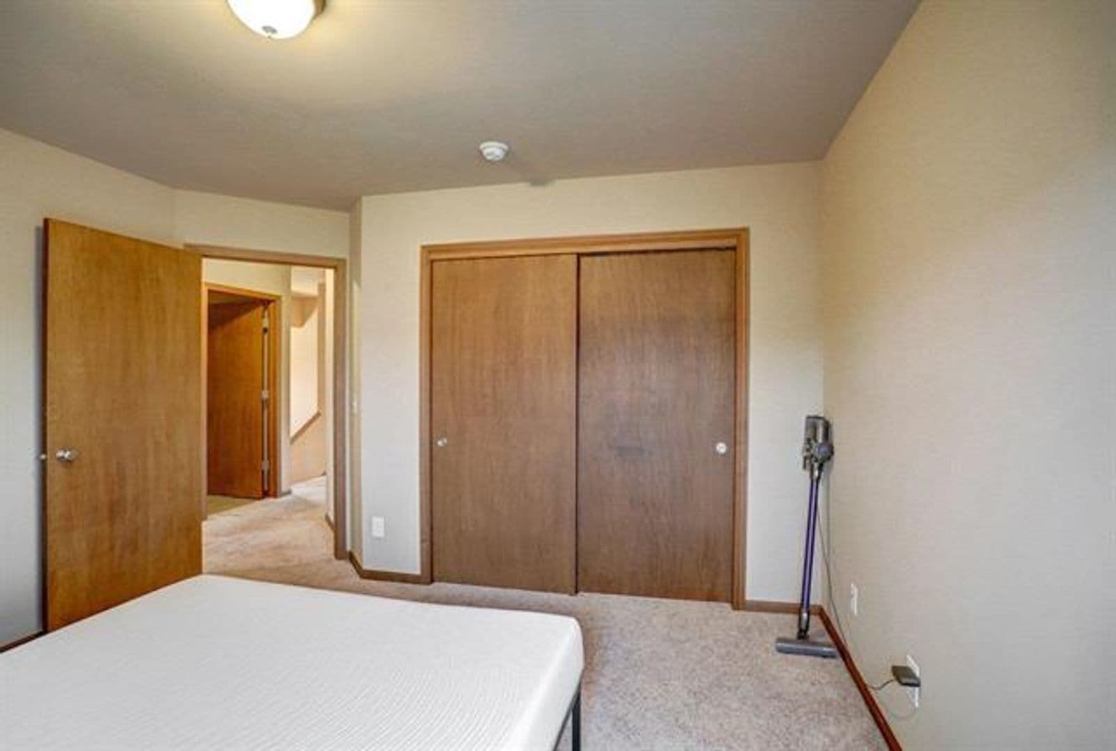 Madison House: 9317 Golden Hue Blvd