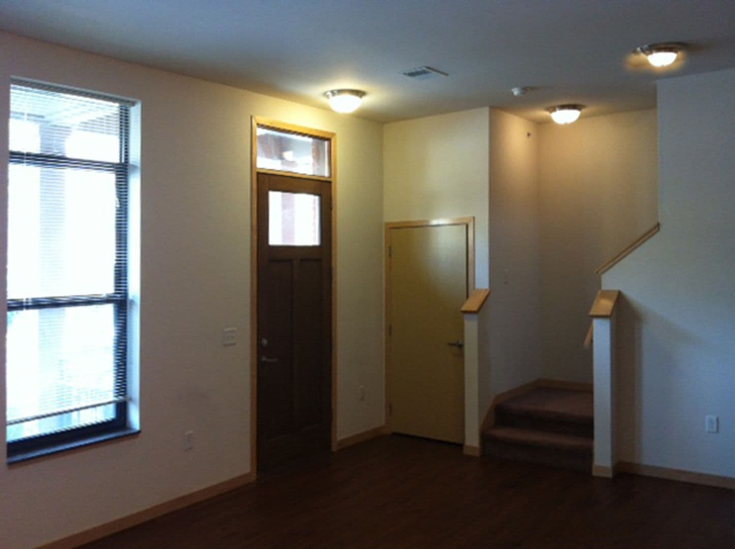 Madison Apartment: 18 S Bedford St