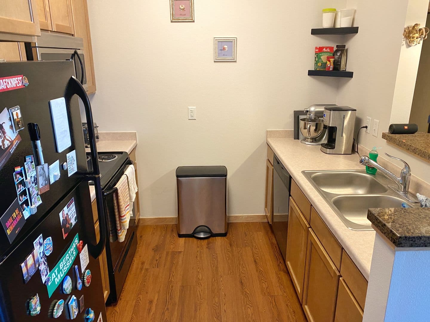 Madison Apartment: 18 S Bedford St
