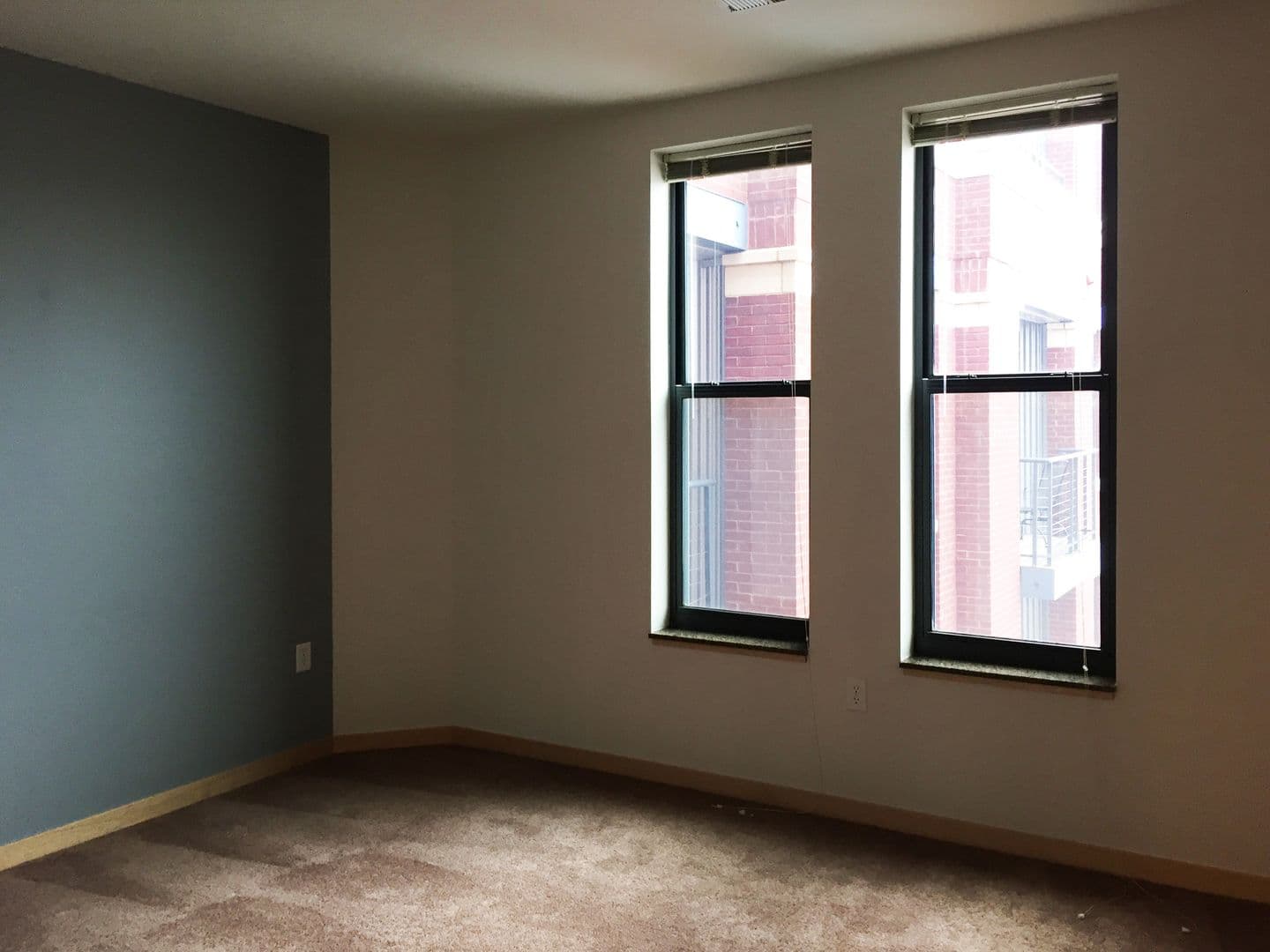 Madison Apartment: 18 S Bedford St