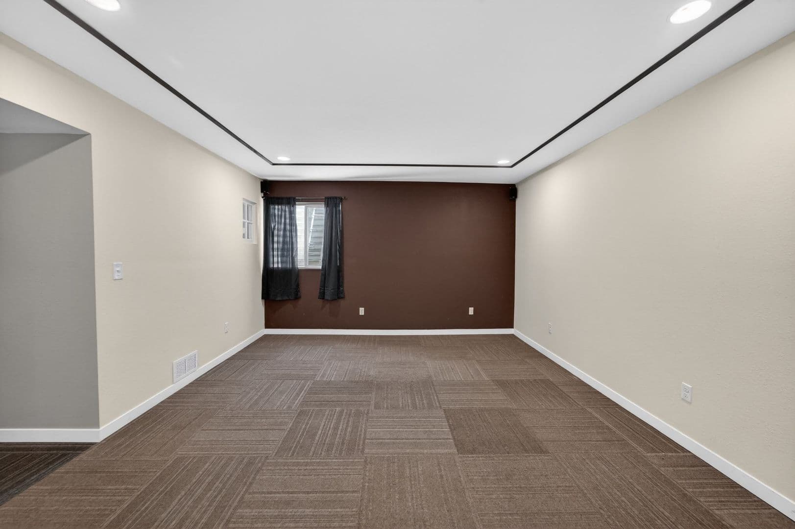 Sun Prairie House: 148 Caraway Pl