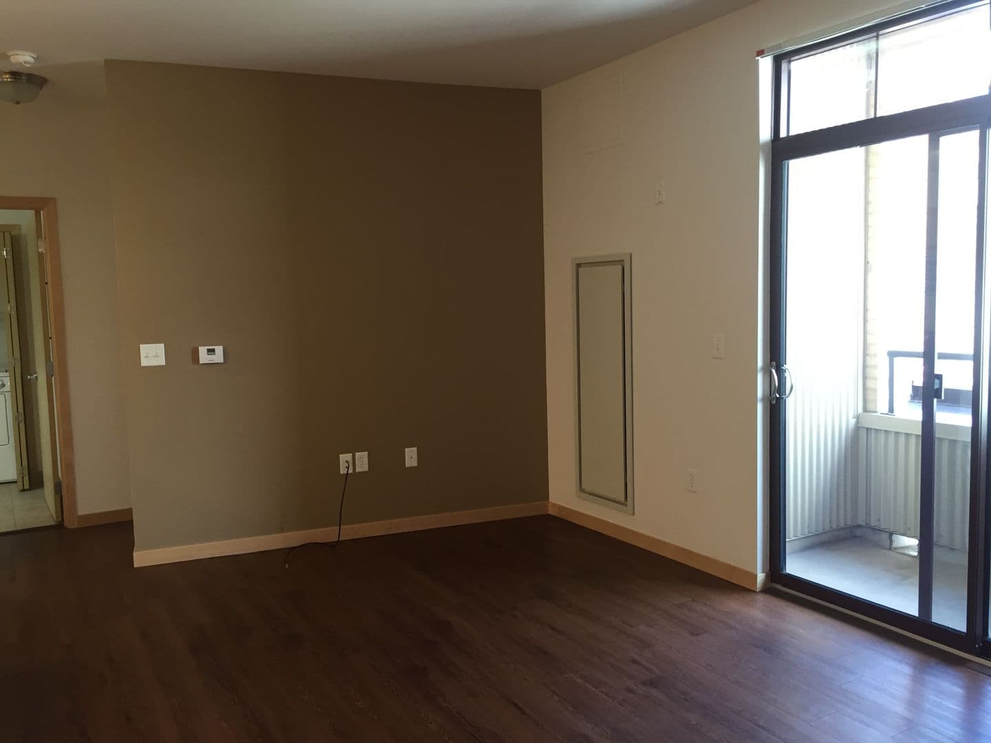 Madison Apartment: 18 S Bedford St