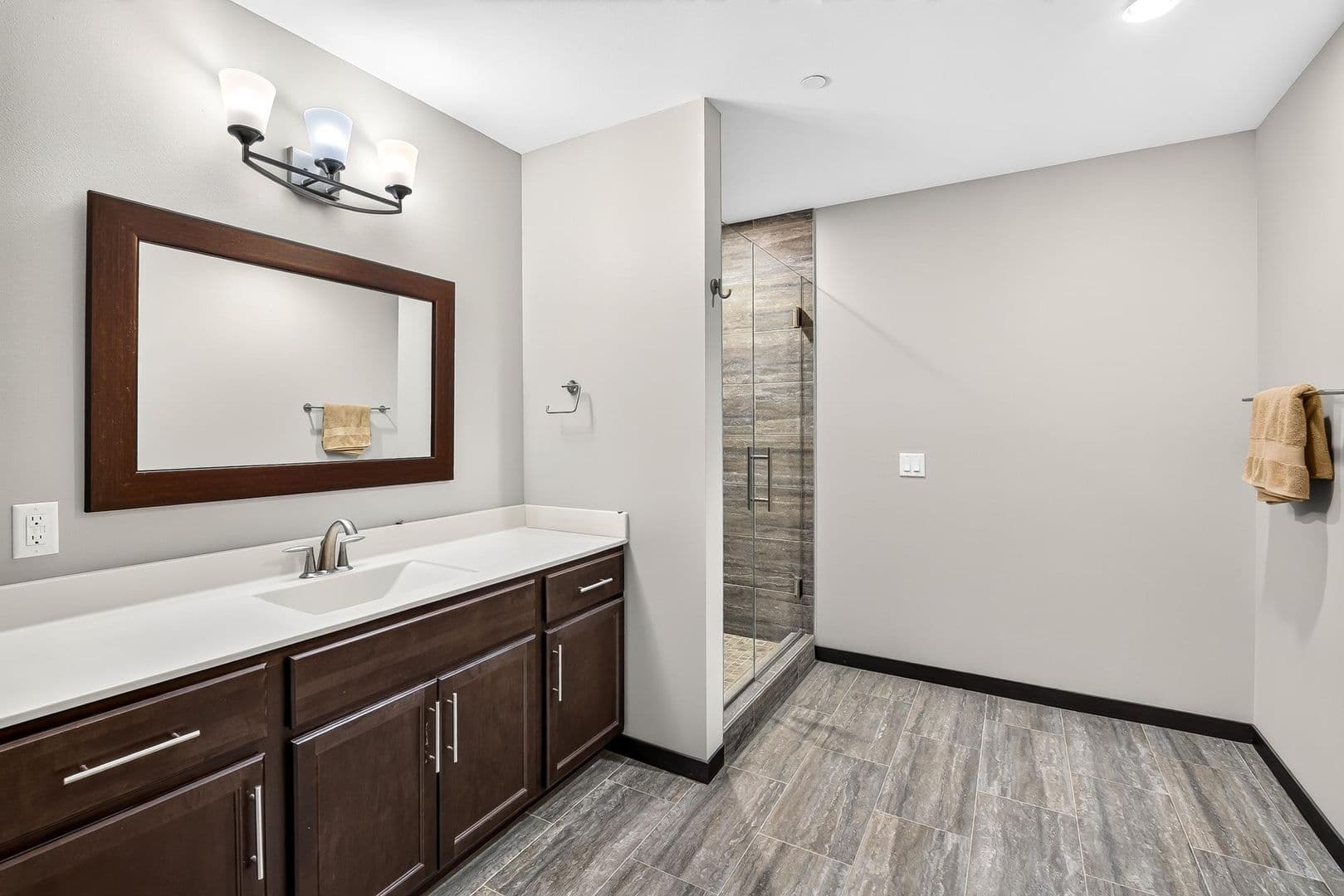 Madison Condo: 625 N Segoe Rd