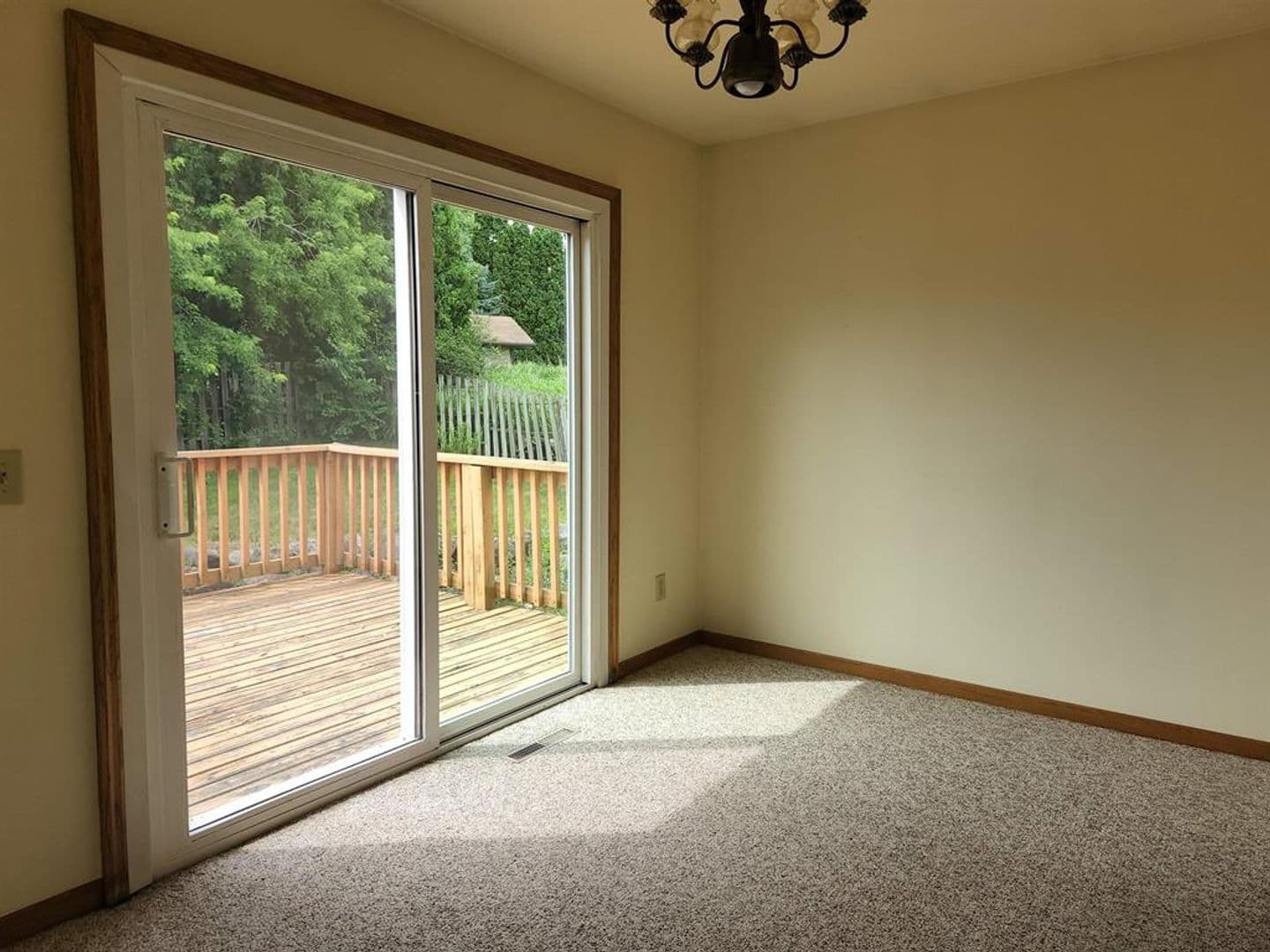 Madison House: 4 La Crescenta Circle