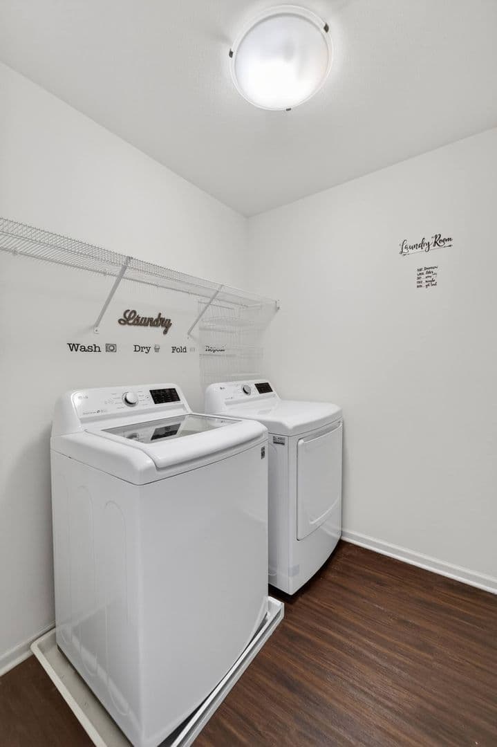 Sun Prairie House: 148 Caraway Pl