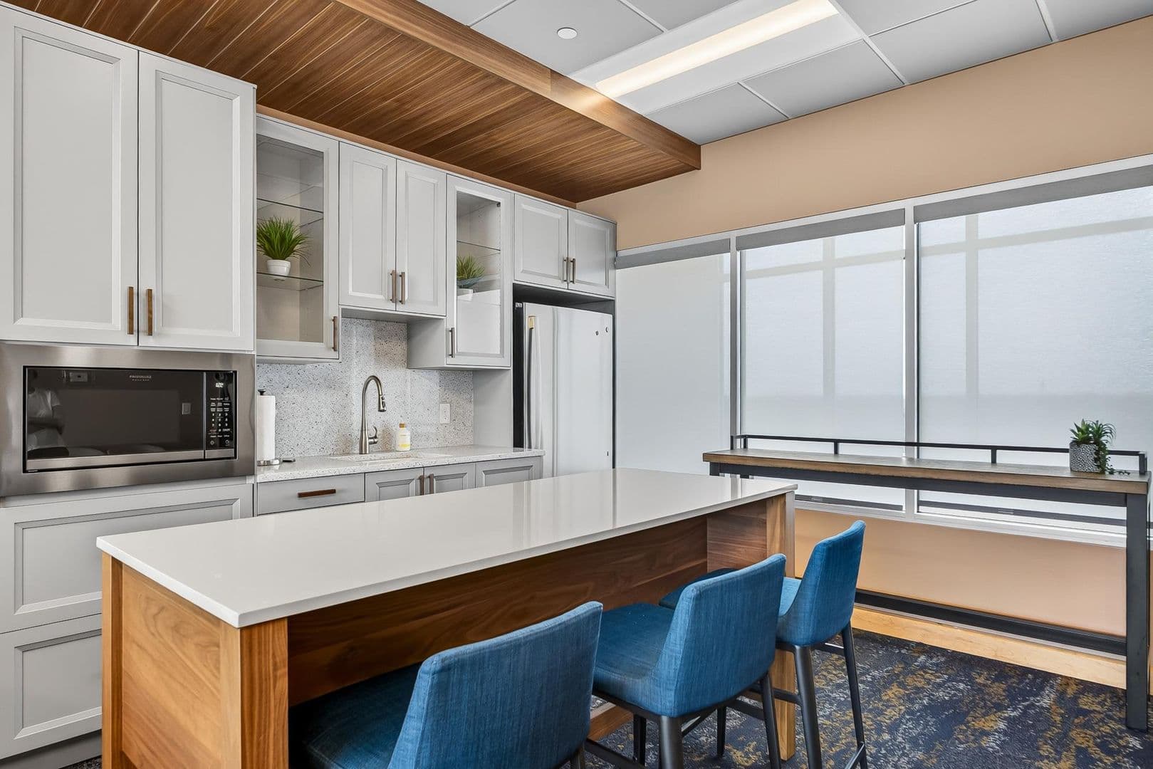 Madison Condo: 625 N Segoe Rd