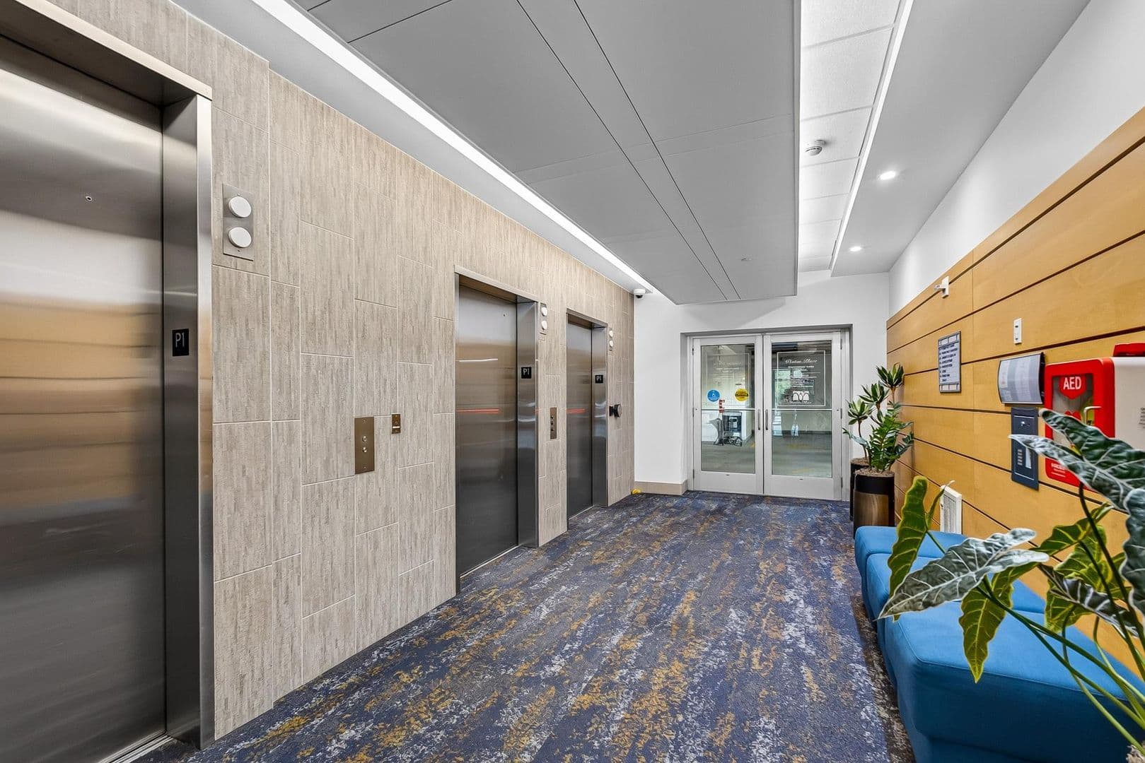 Madison Condo: 625 N Segoe Rd