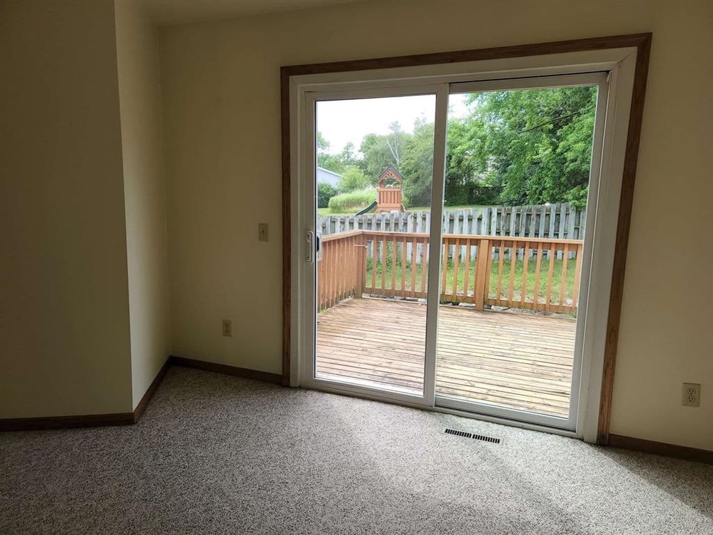 Madison House: 4 La Crescenta Circle