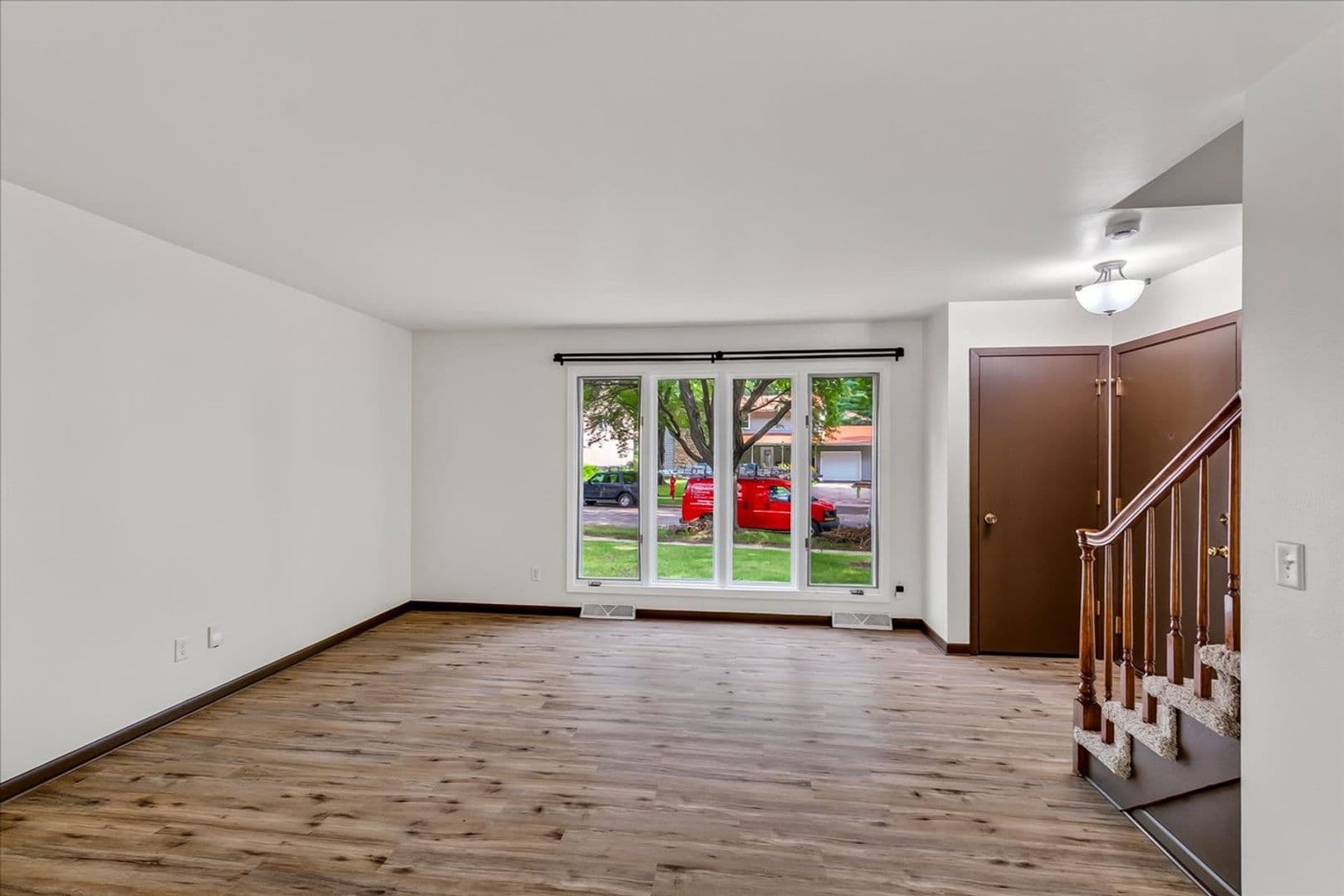 Madison Apartment: 6517-6519 Tottenham Rd