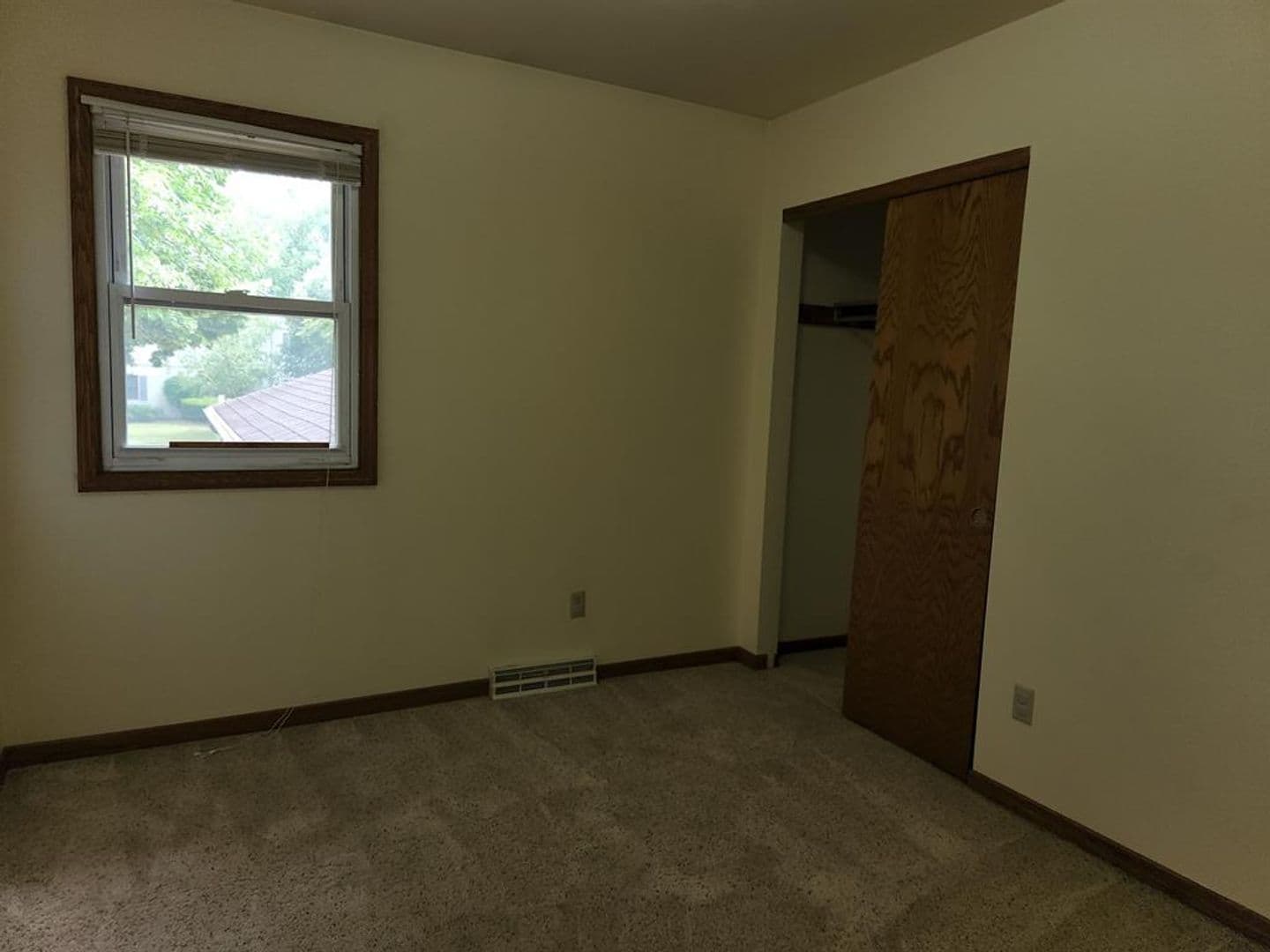 Madison House: 4 La Crescenta Circle