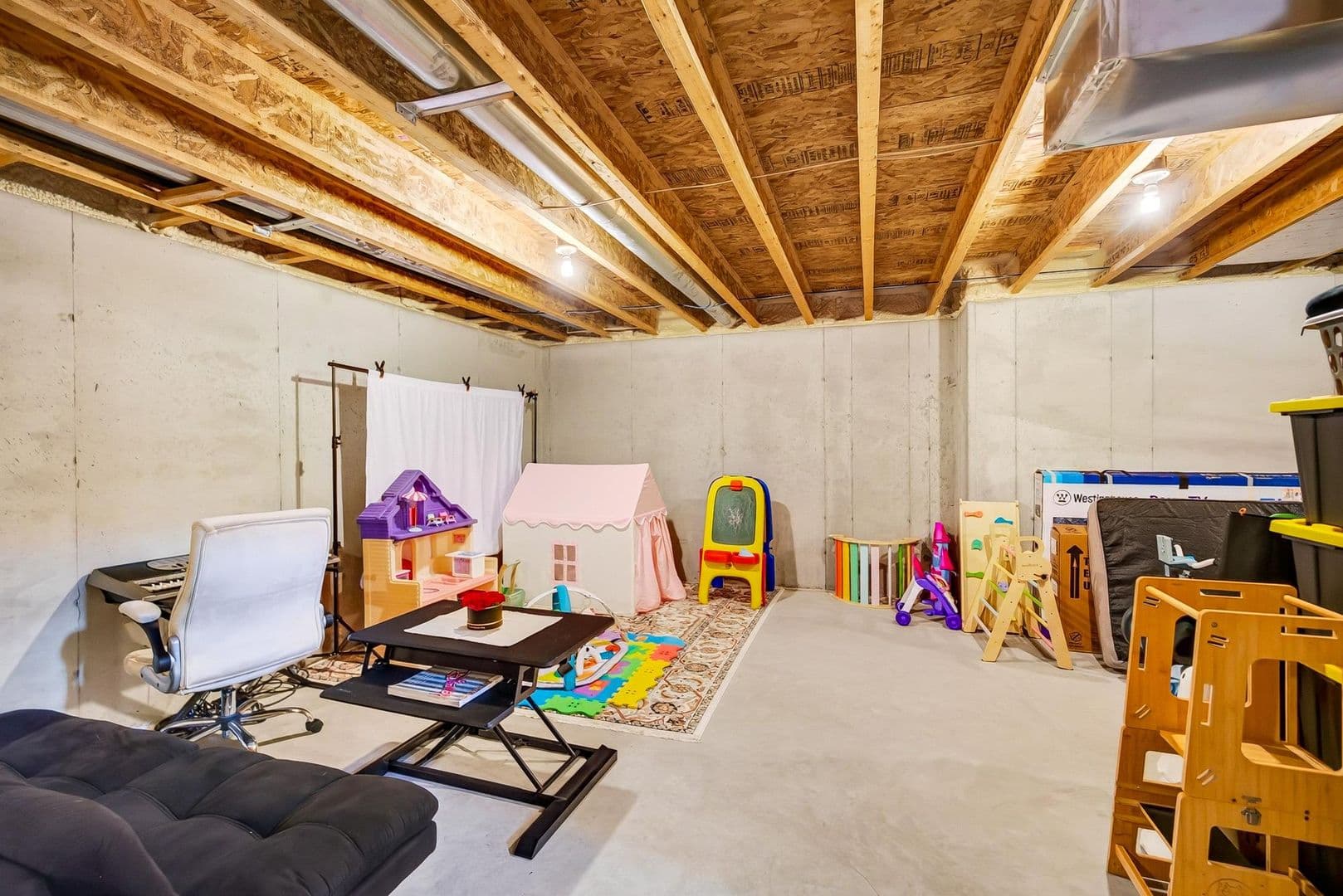 Madison House: 443 North Star Dr