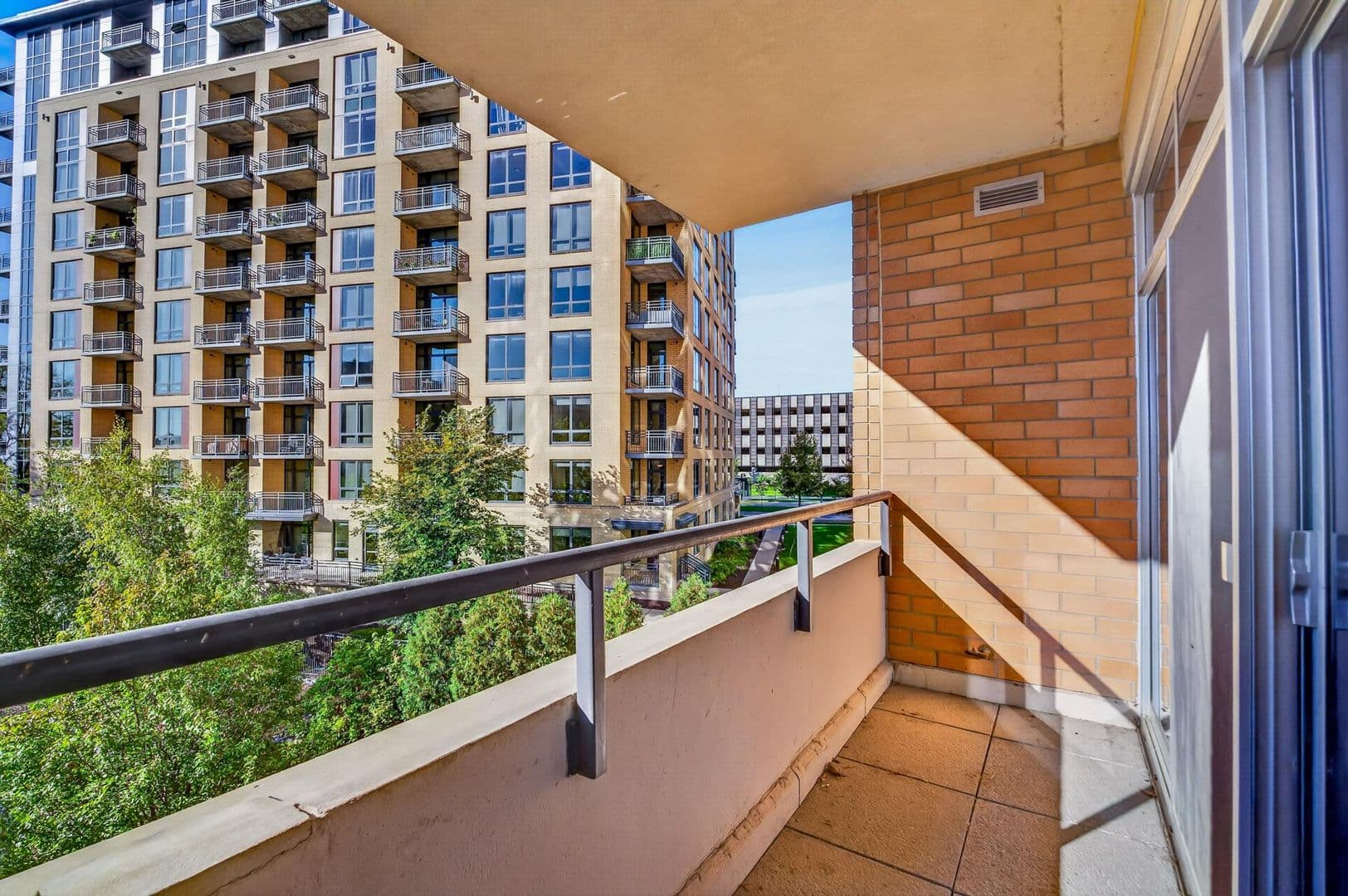 Madison Condo: 625 N Segoe Rd