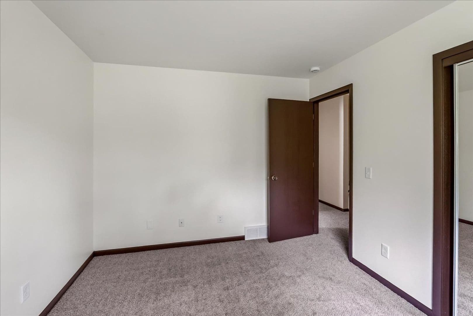 Madison Apartment: 6517-6519 Tottenham Rd