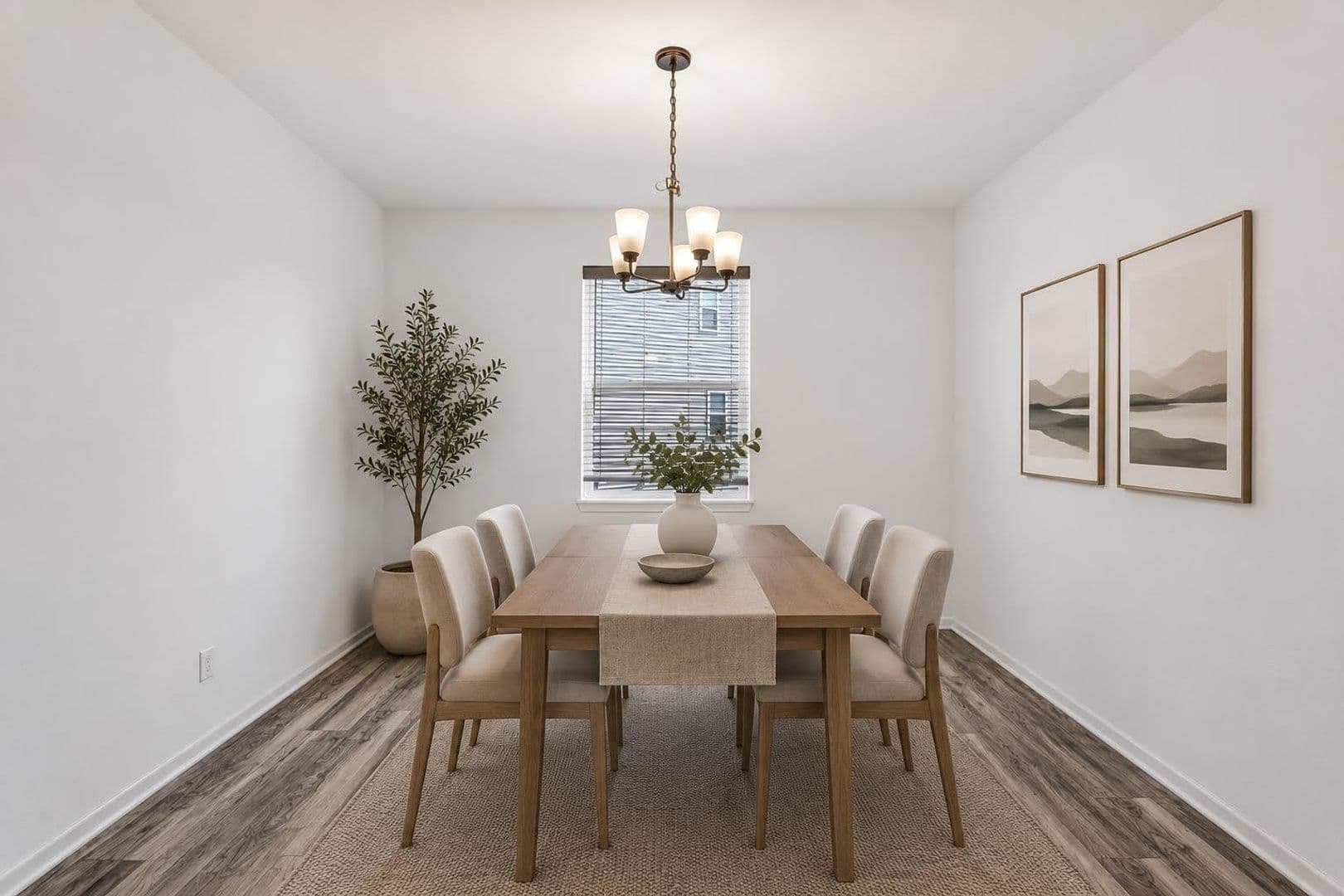 Sun Prairie House: 148 Caraway Pl